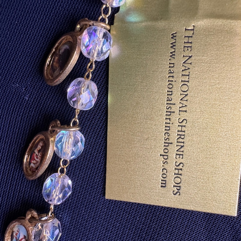 The national shrine shops nwt Elegant Gold Religious Pendant Necklace - Picture 9 of 12
